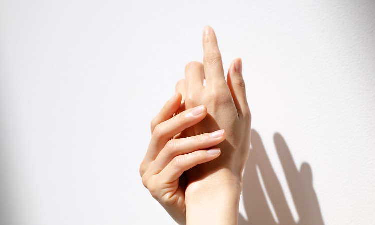 なめらかで美しい手肌へ